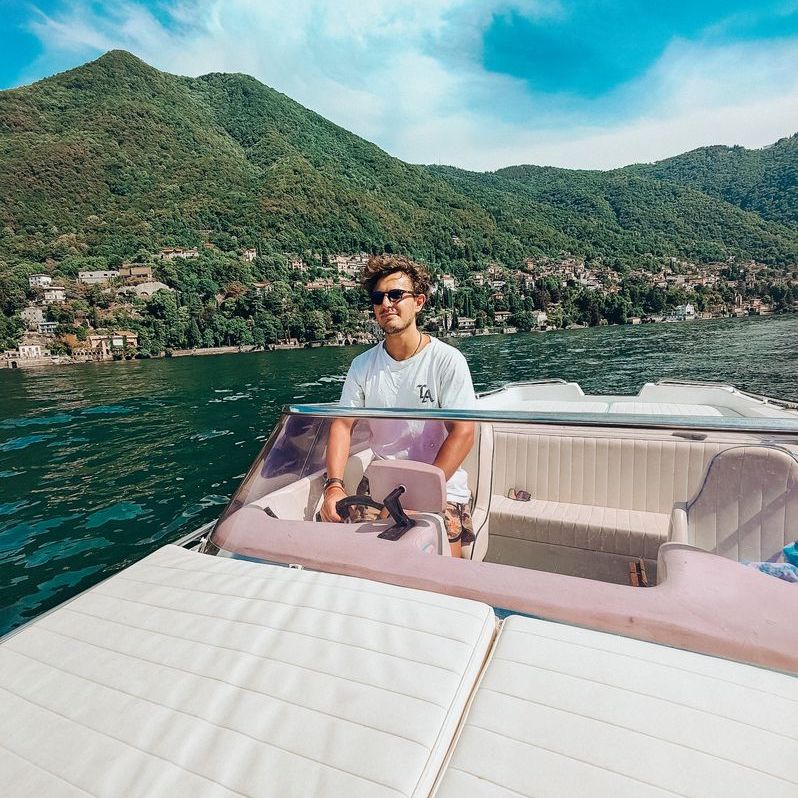Wave Boat Como - Private Boat Tour on Lake Como
